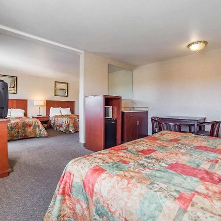 Rodeway Inn & Suites Nampa Exterior foto